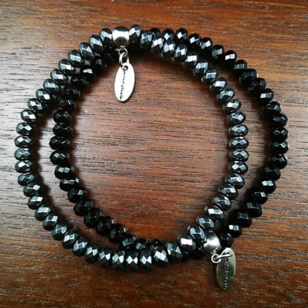 Handmade: black onyx gemstone bracelet